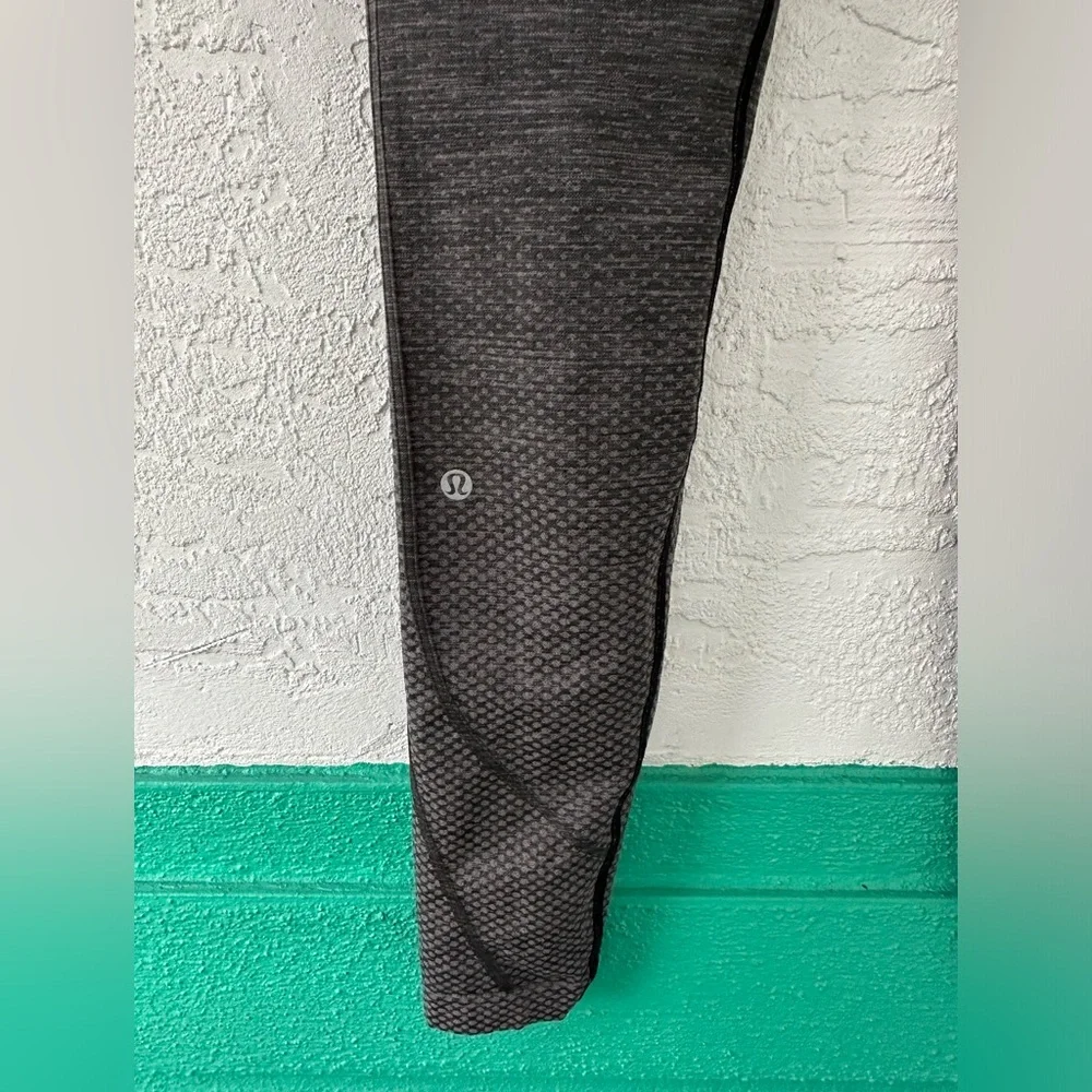 Lululemon Leggings Ready To Run Tights *Evanescent 26” Lunar Rock/Black Size 4 - Picture 8 of 11